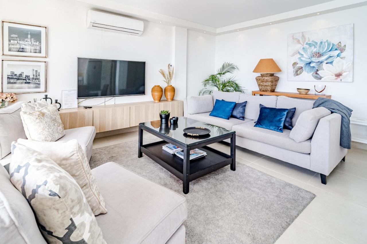 Cp - Modern Beachside Apartment In Estepona Esterno foto