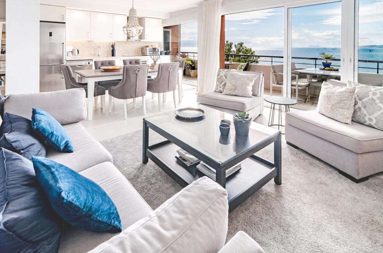 Cp - Modern Beachside Apartment In Estepona Esterno foto