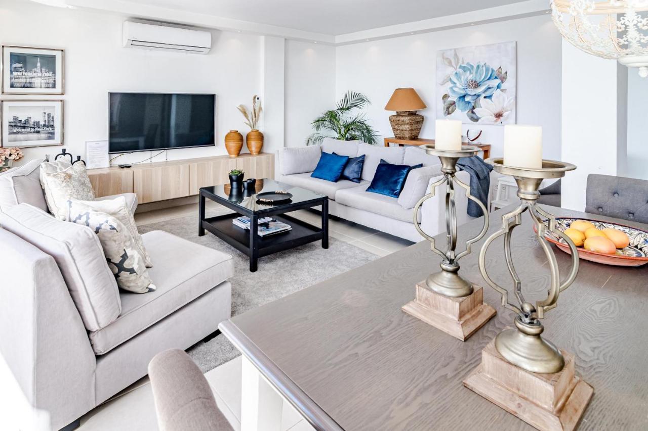 Cp - Modern Beachside Apartment In Estepona Esterno foto