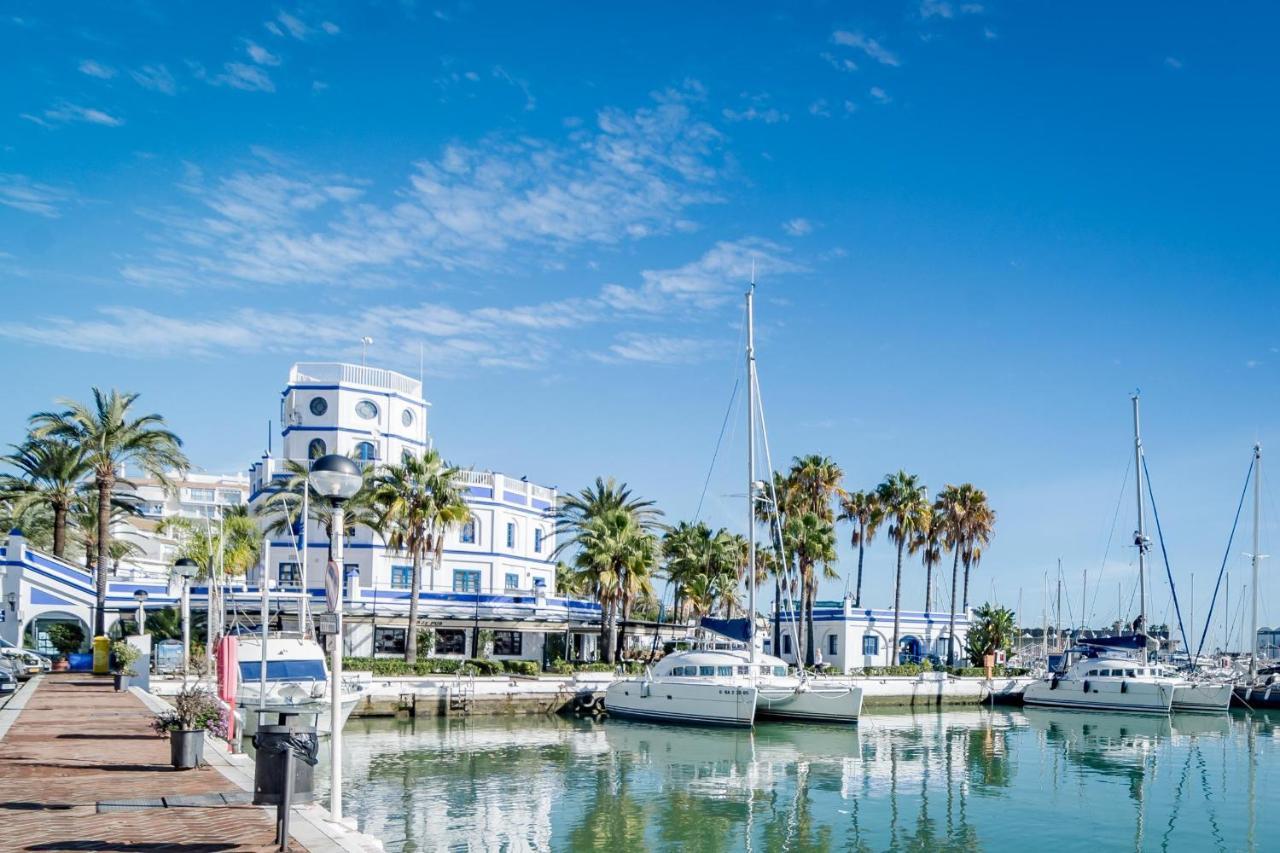 Cp - Modern Beachside Apartment In Estepona Esterno foto