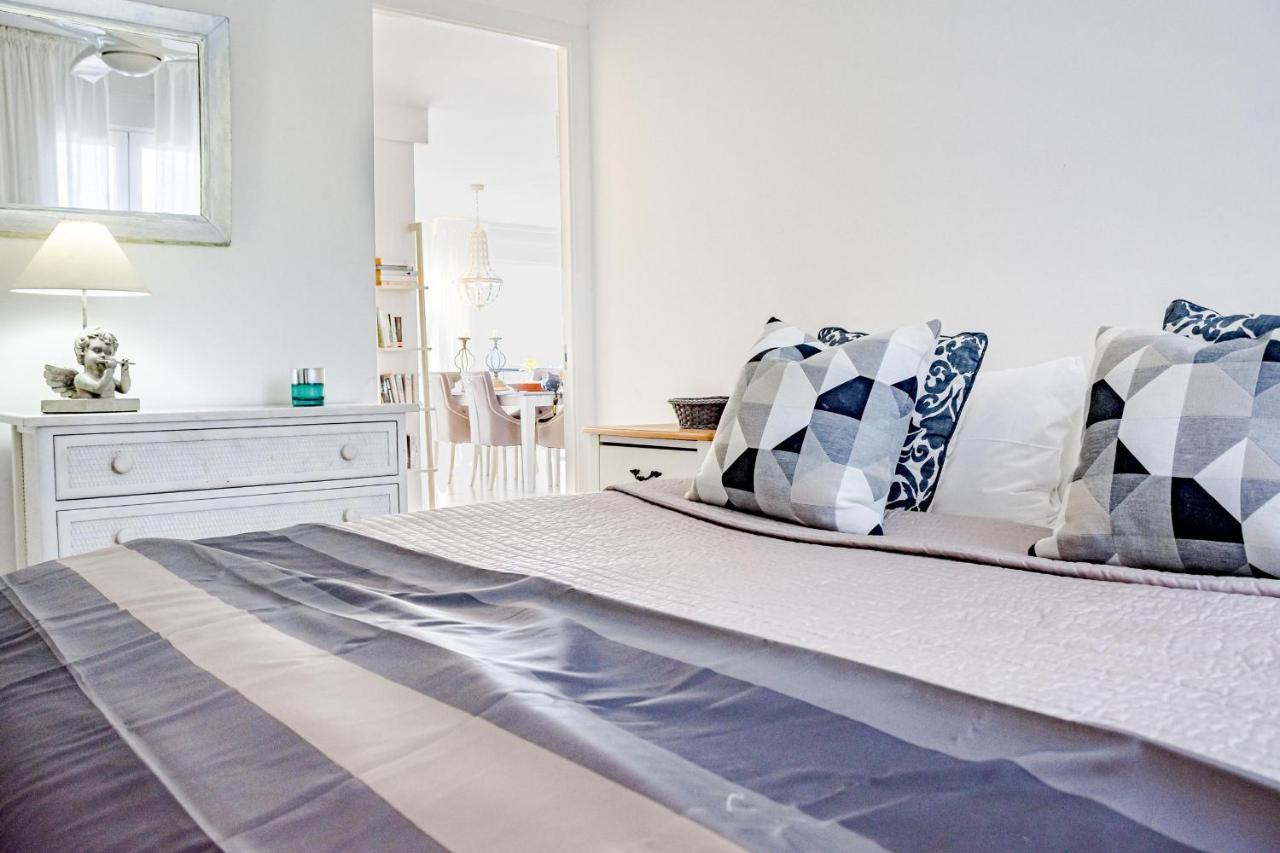 Cp - Modern Beachside Apartment In Estepona Esterno foto