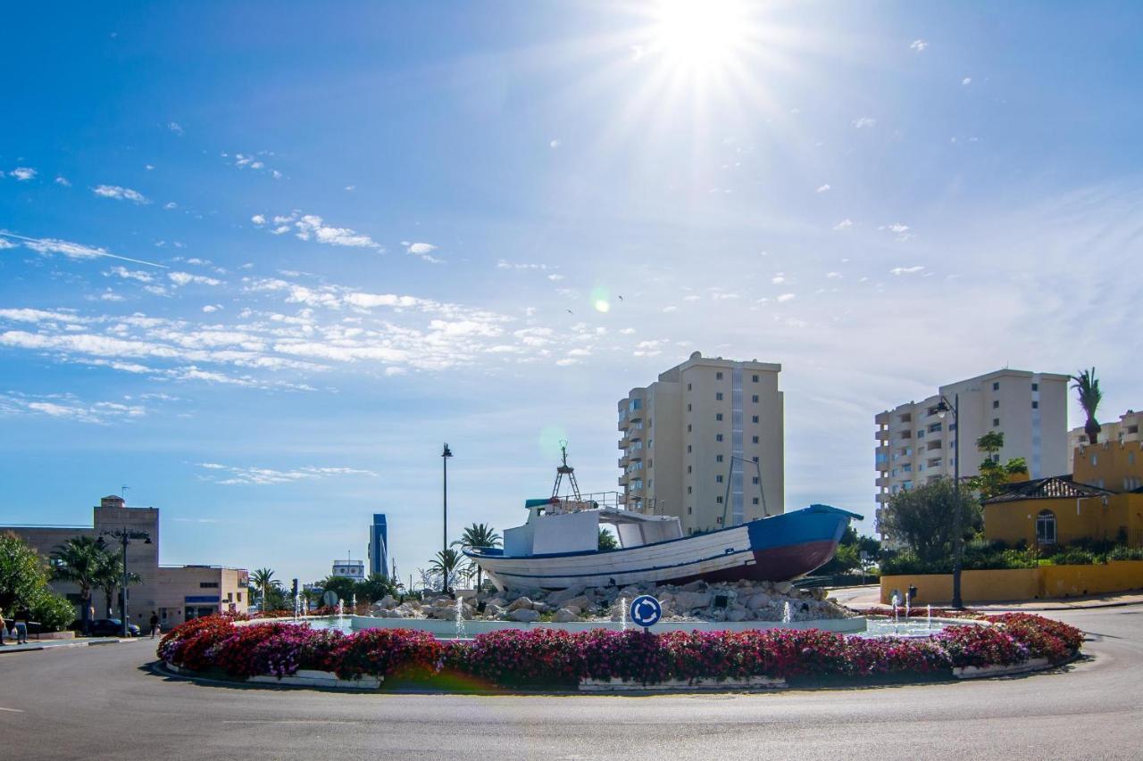 Cp - Modern Beachside Apartment In Estepona Esterno foto
