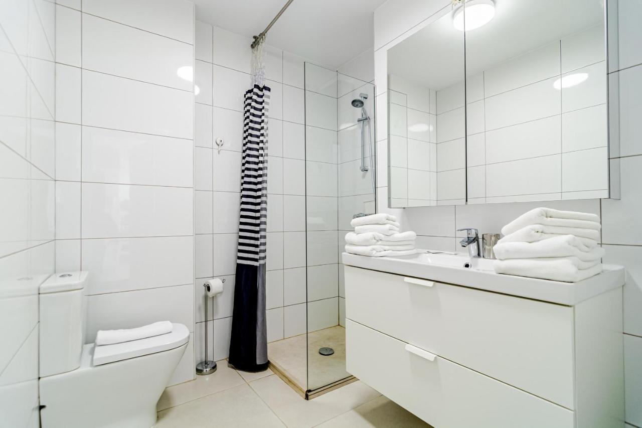 Cp - Modern Beachside Apartment In Estepona Esterno foto